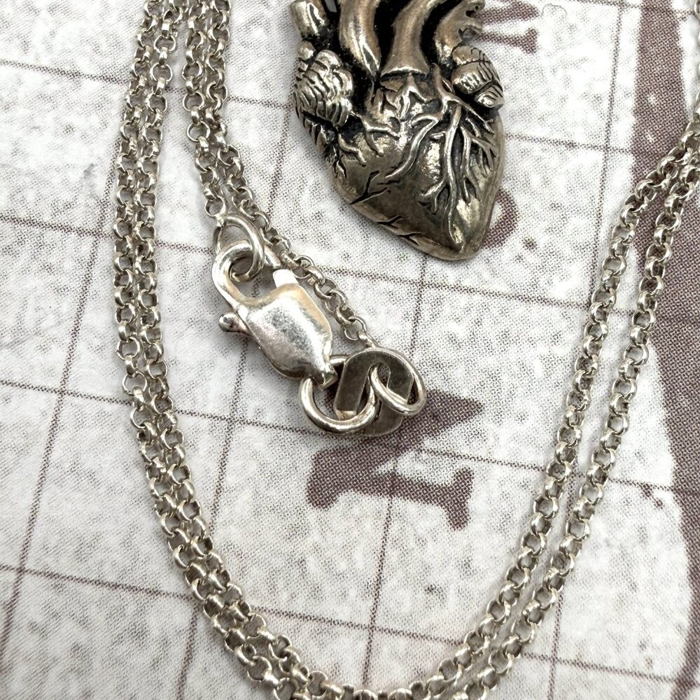 Sterling Silver Anatomical Heart Pendant Charm Necklace 925 Hallmarked Signed - Picture 3 of 13